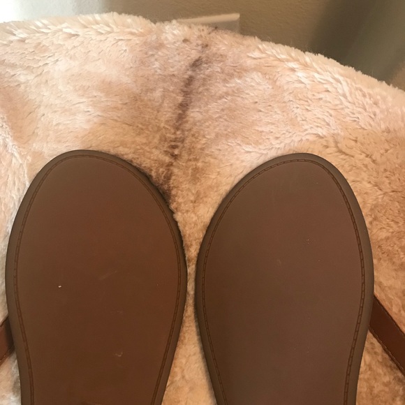 NEW COACH LEATHER T STRAPPED SANDALS - Picture 6 of 6